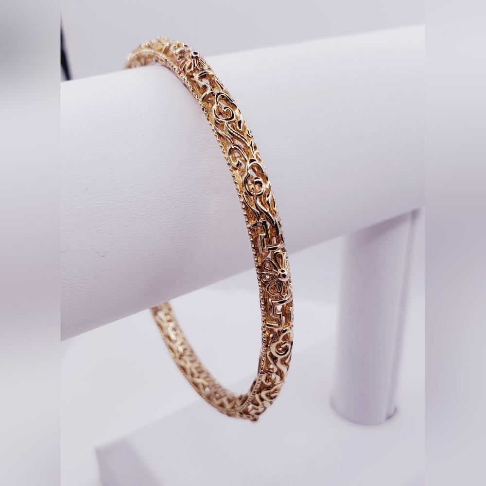 18k Yellow Gold - 925 Sterling Silver Flower Design Bangle Bracelet